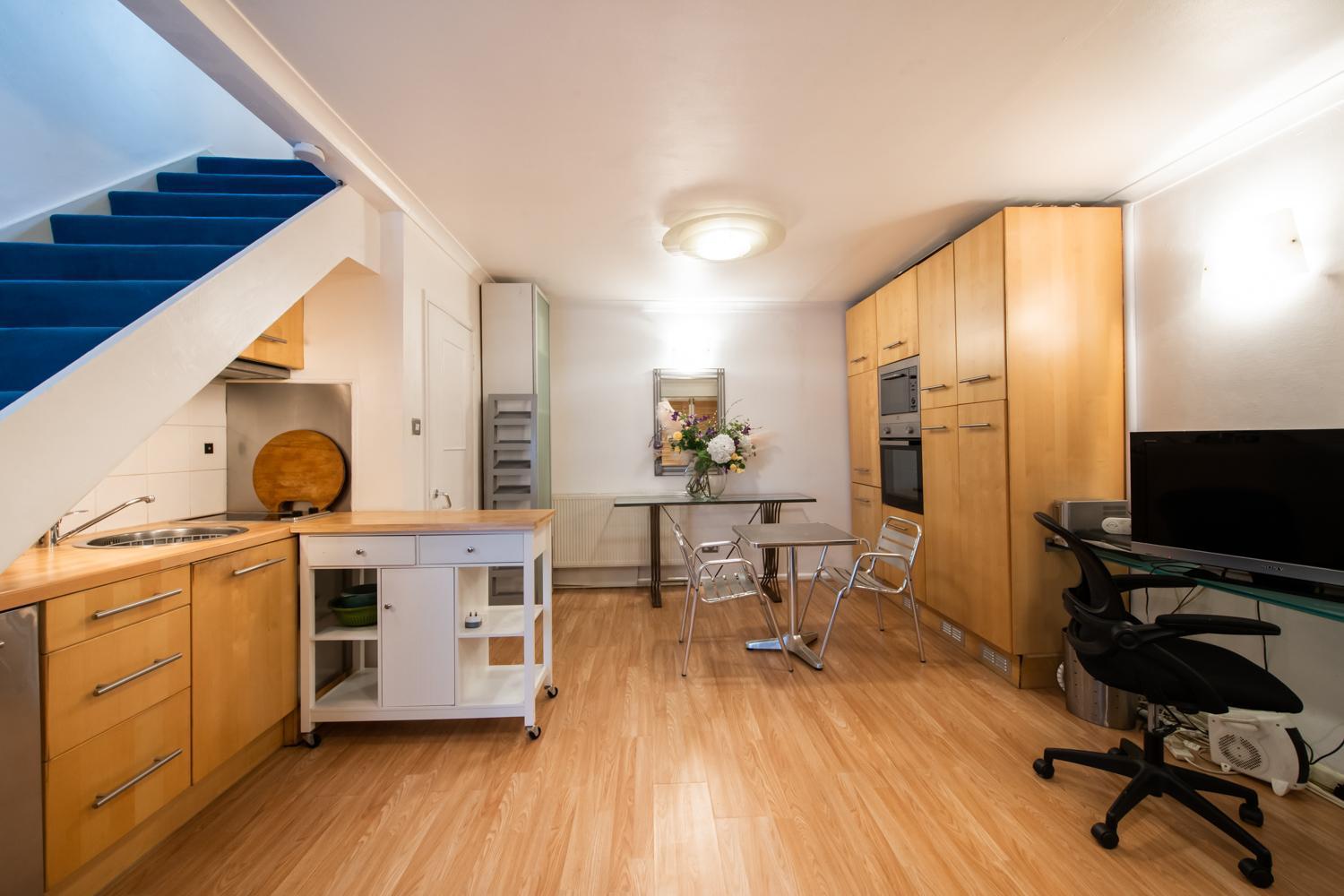 Апартаменты Charming 1Bed In Kings Cross Лондон Экстерьер фото